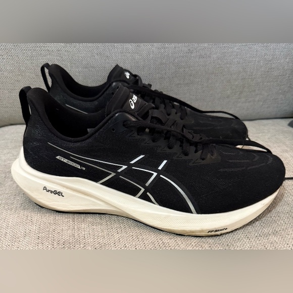 ASICS Men's Black and White Athletic Shoes